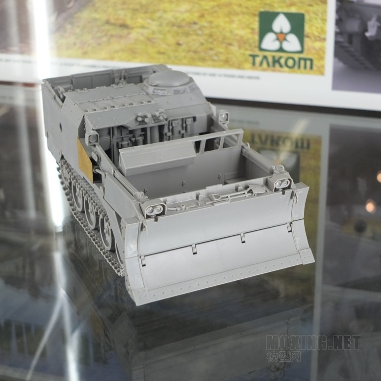 takom_44_of_50.jpg