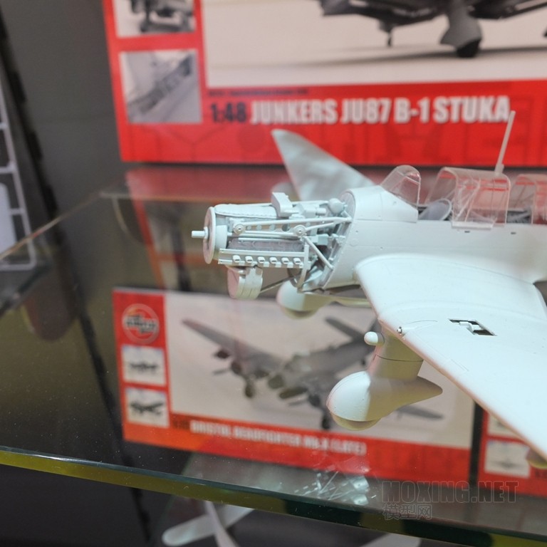 airfix_16_of_59.jpg