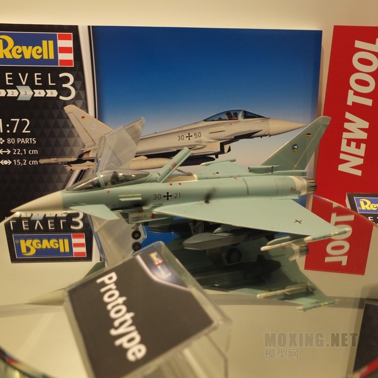 revell_02_of_51.jpg