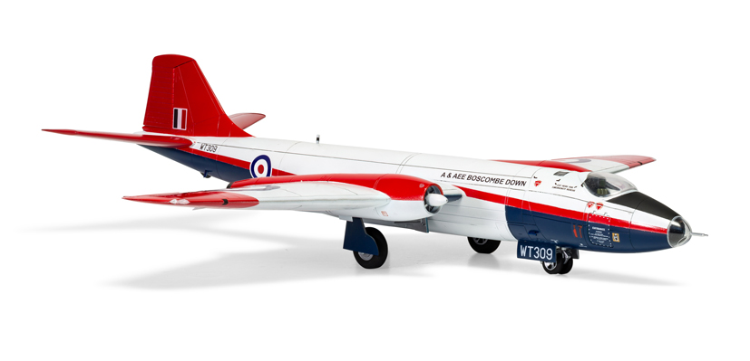 t_english_electric_canberra_70th_anniversary_airfix_kit_gets_new_raspberry_rippl.jpg