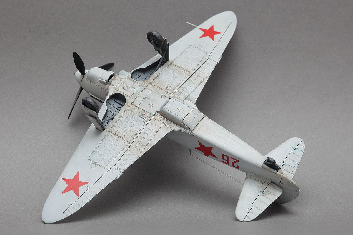 yak1b_foto_model_12.jpg