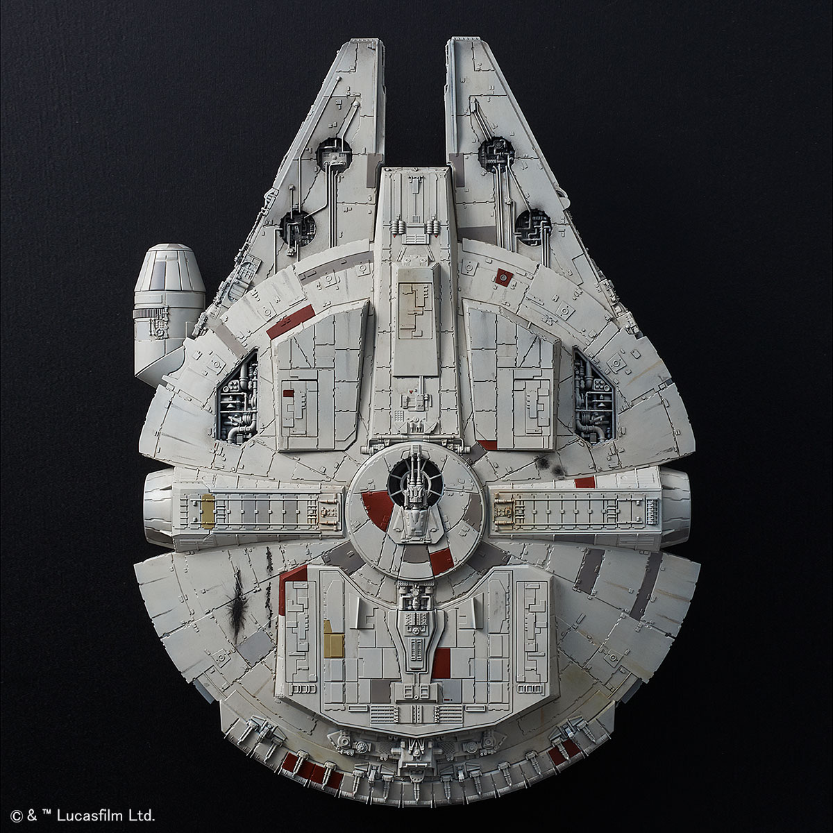 millennium_falcon_rise_skywalker_05.jpg