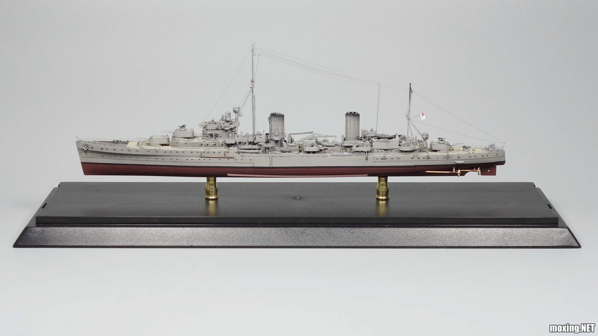 模型网评测]鹰翔(FH1157)-1/700英国“曙光女神”号轻巡洋舰1941限量豪华 