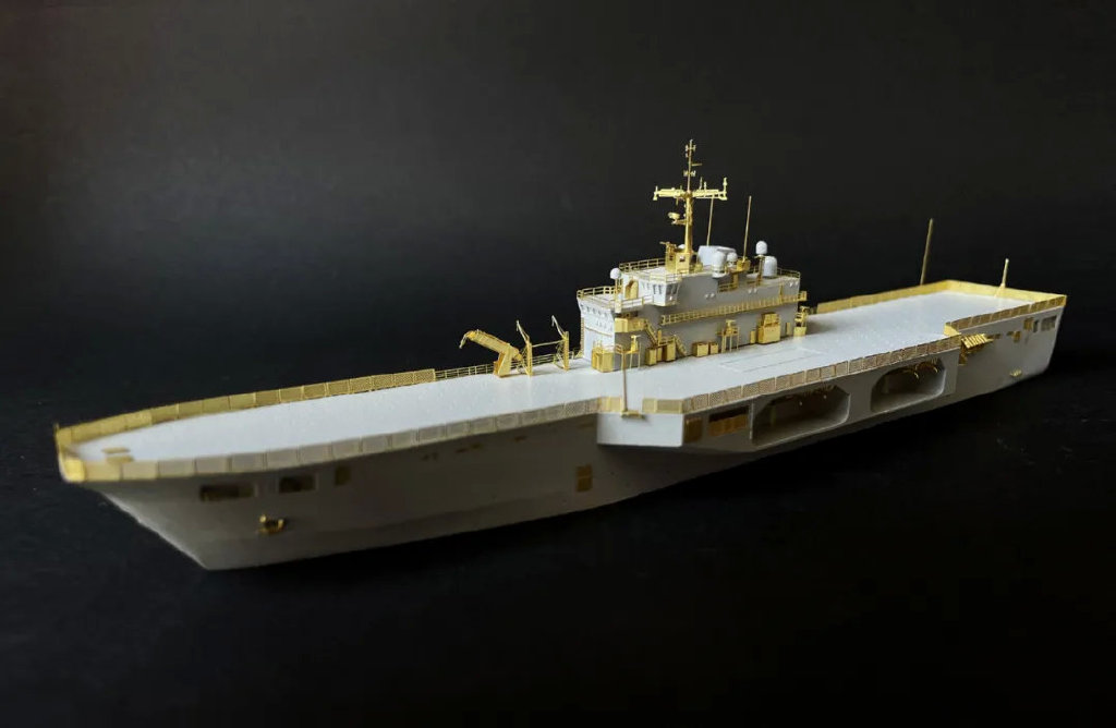 易微模型新品-1/700意大利圣乔治奥级两栖登陆舰-1_其他国产模型新品_ 
