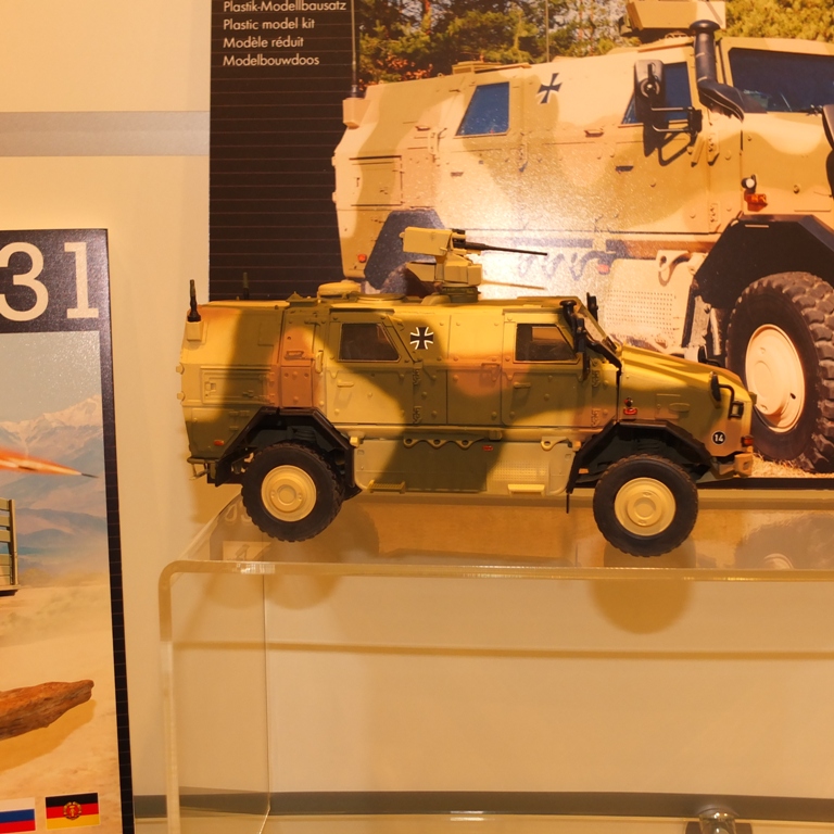 revell_12_of_94.jpg