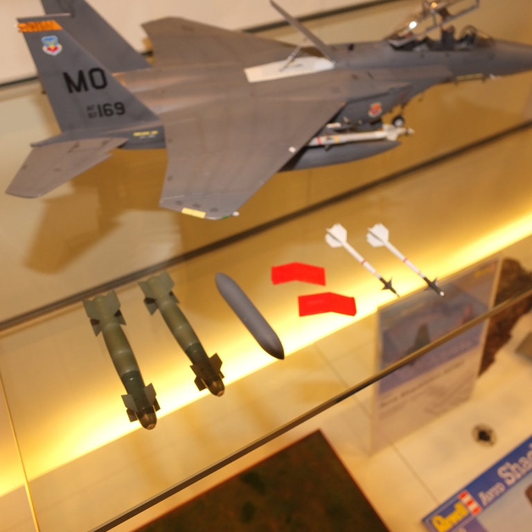 revell_38_of_94.jpg