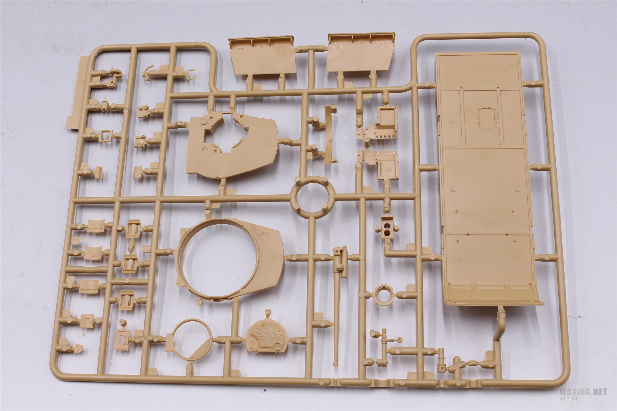 [ģ]HOBBYBOSS-1/35¹PzKpfw.38(t)E/F̹˿