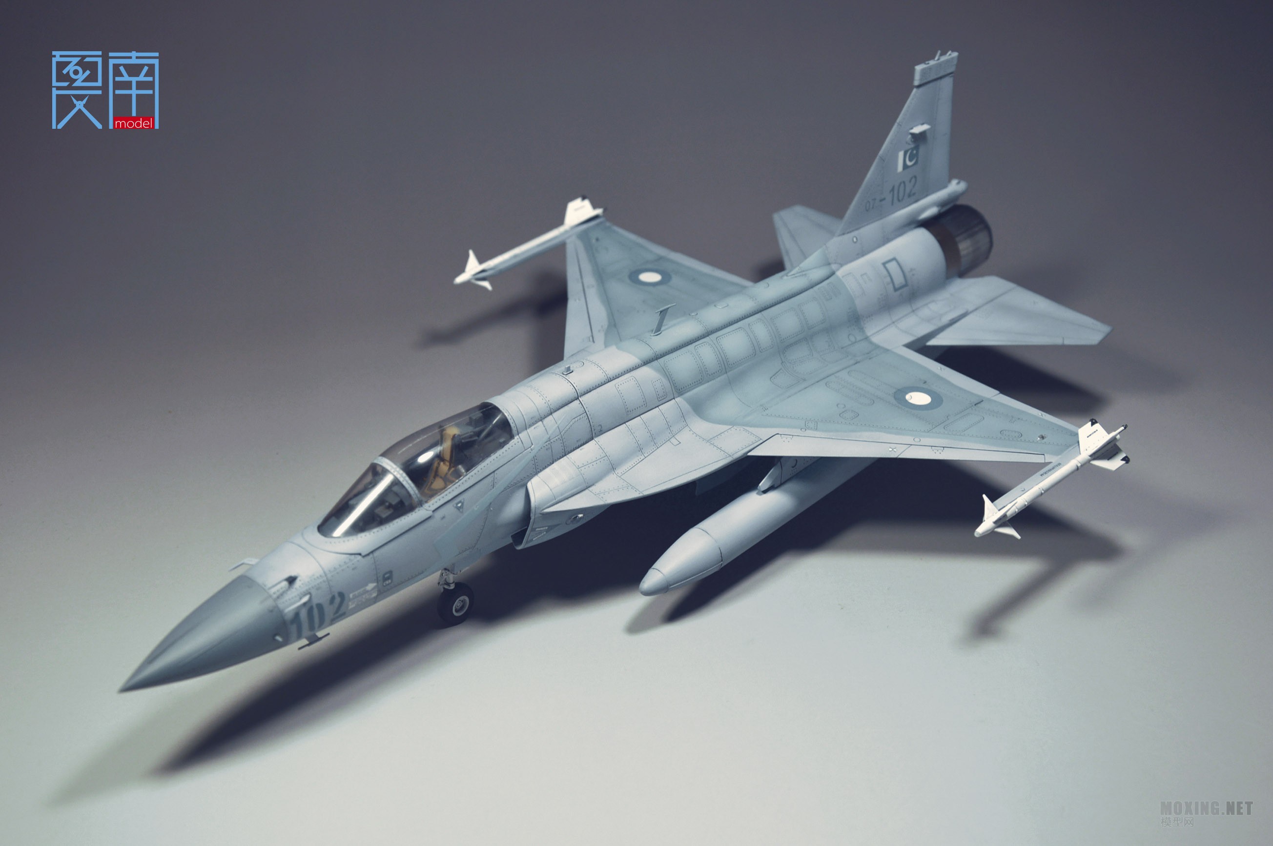 威骏1:48 jf17枭龙战斗机 飞机模型展示区 模型网发图区