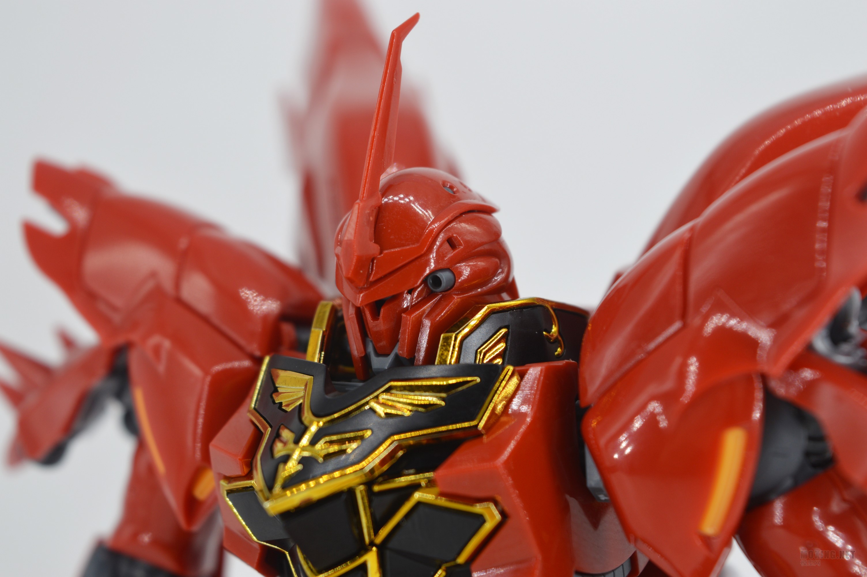 [ģ]-1/144 RG MSN-06S °(Sinanju)