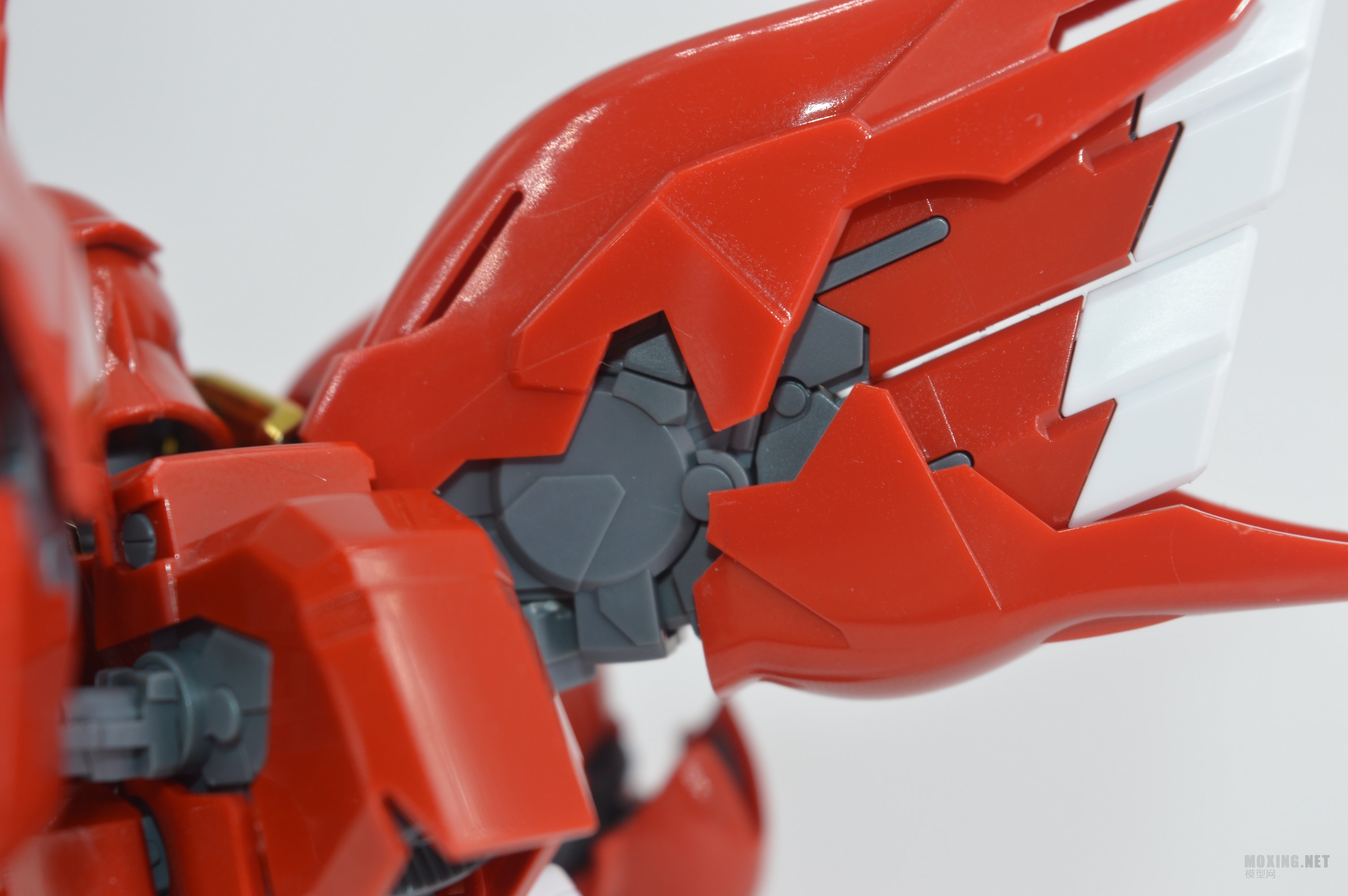 [ģ]-1/144 RG MSN-06S °(Sinanju)