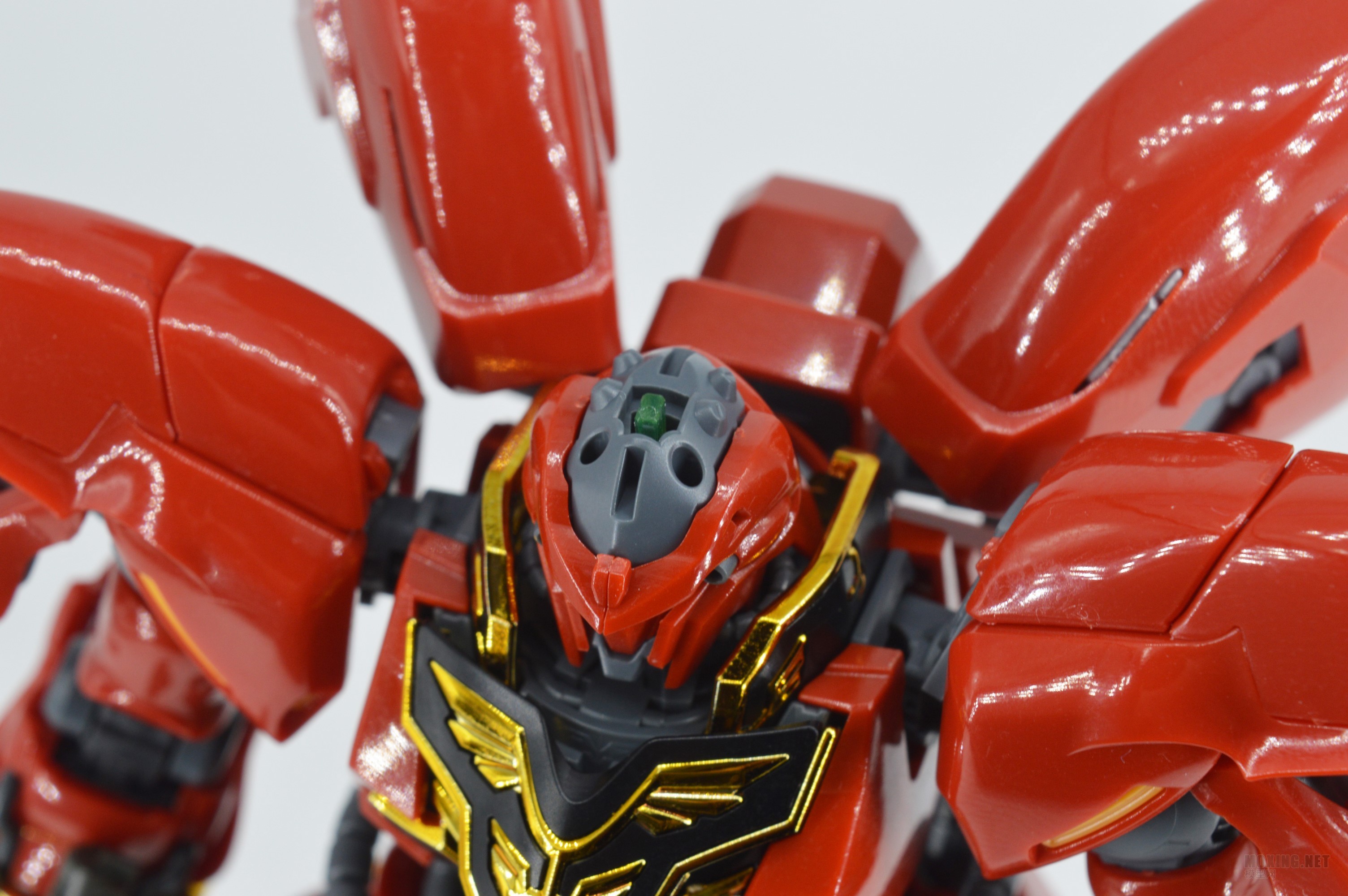 [ģ]-1/144 RG MSN-06S °(Sinanju)