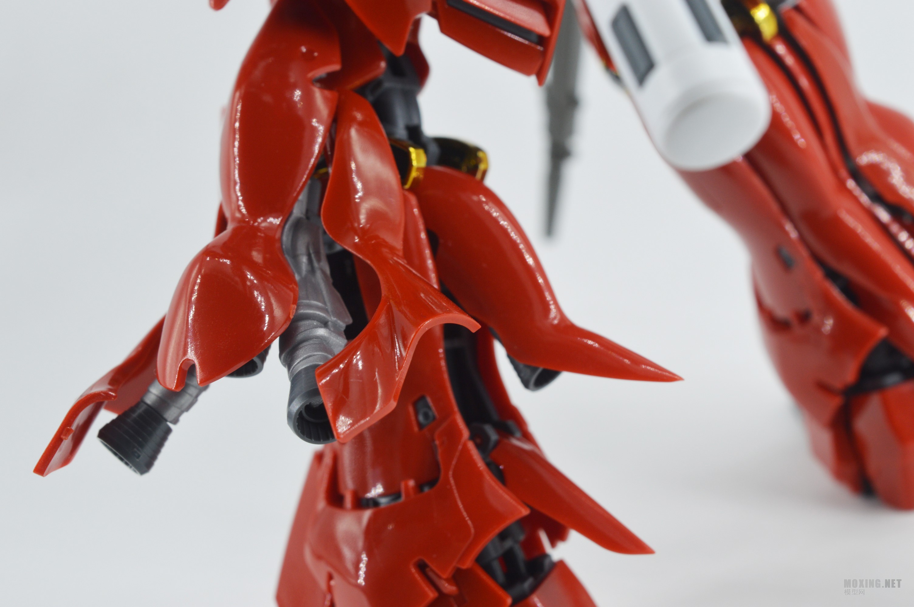 [ģ]-1/144 RG MSN-06S °(Sinanju)