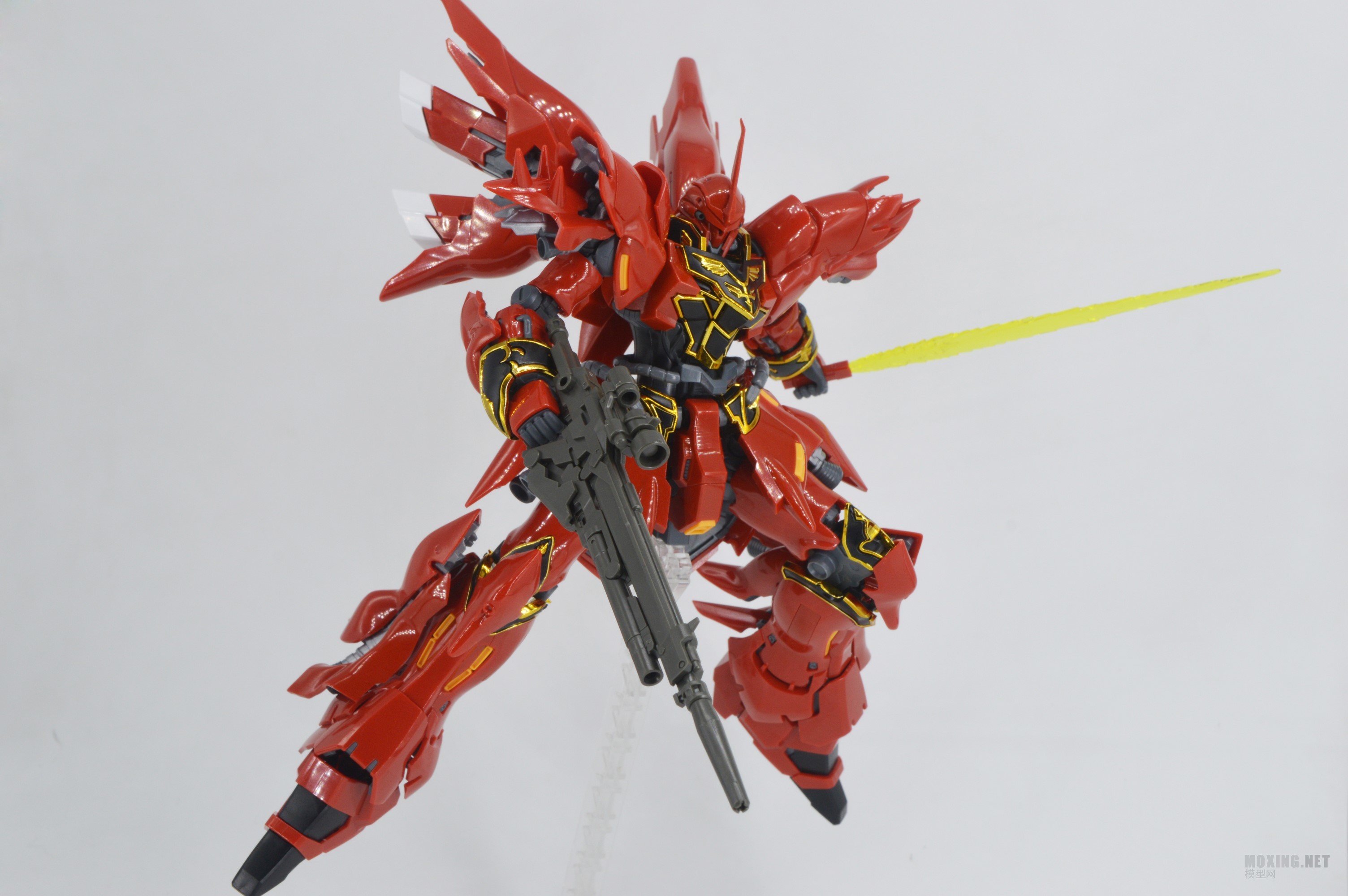 [ģ]-1/144 RG MSN-06S °(Sinanju)