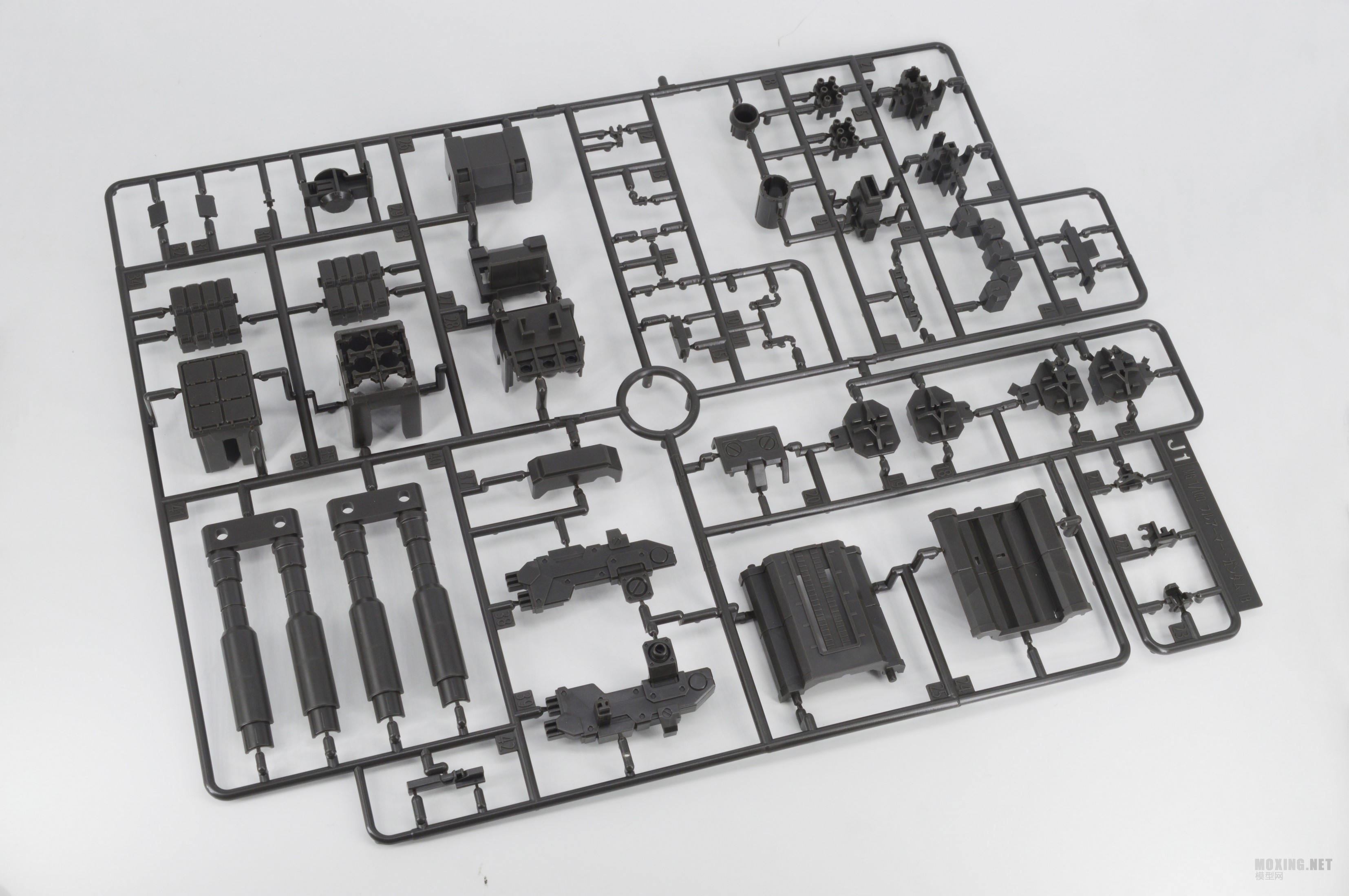 [模型网评测]万代-1/100 mg fa78 全装甲高达 ver.