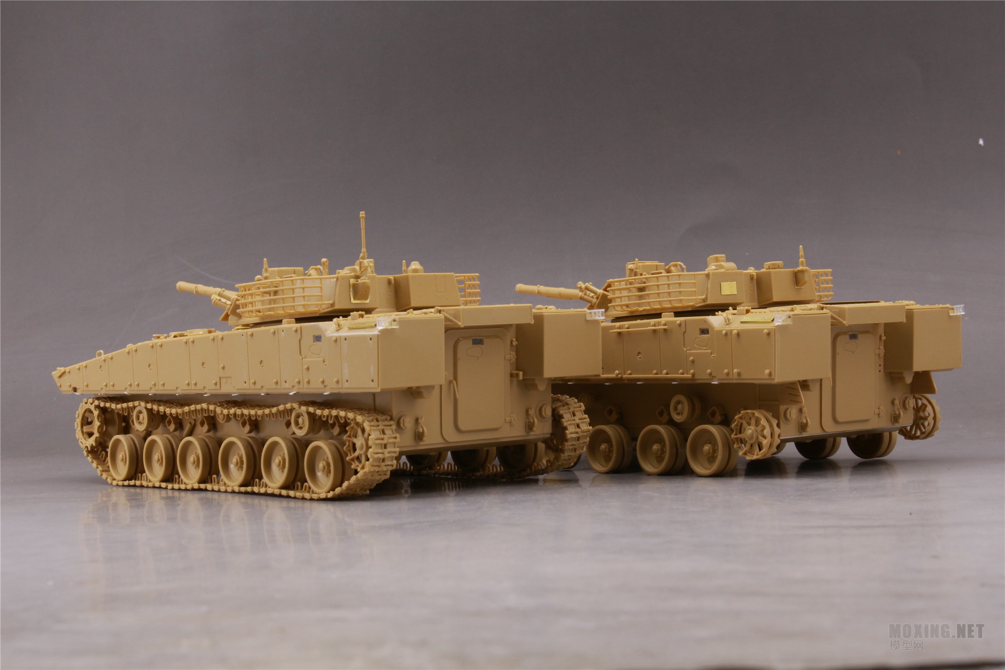 [模型网评测]熊猫(ph35042)-1/35中国zbd-04a步兵战车