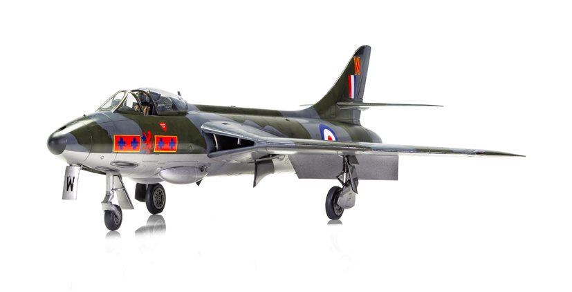 s_new_raf_hawker_hunter_f6_a09185_on_airfix_workbench_blog.jpg