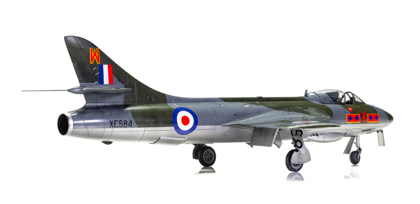 t_new_raf_hawker_hunter_f6_a09185_on_airfix_workbench_blog.jpg