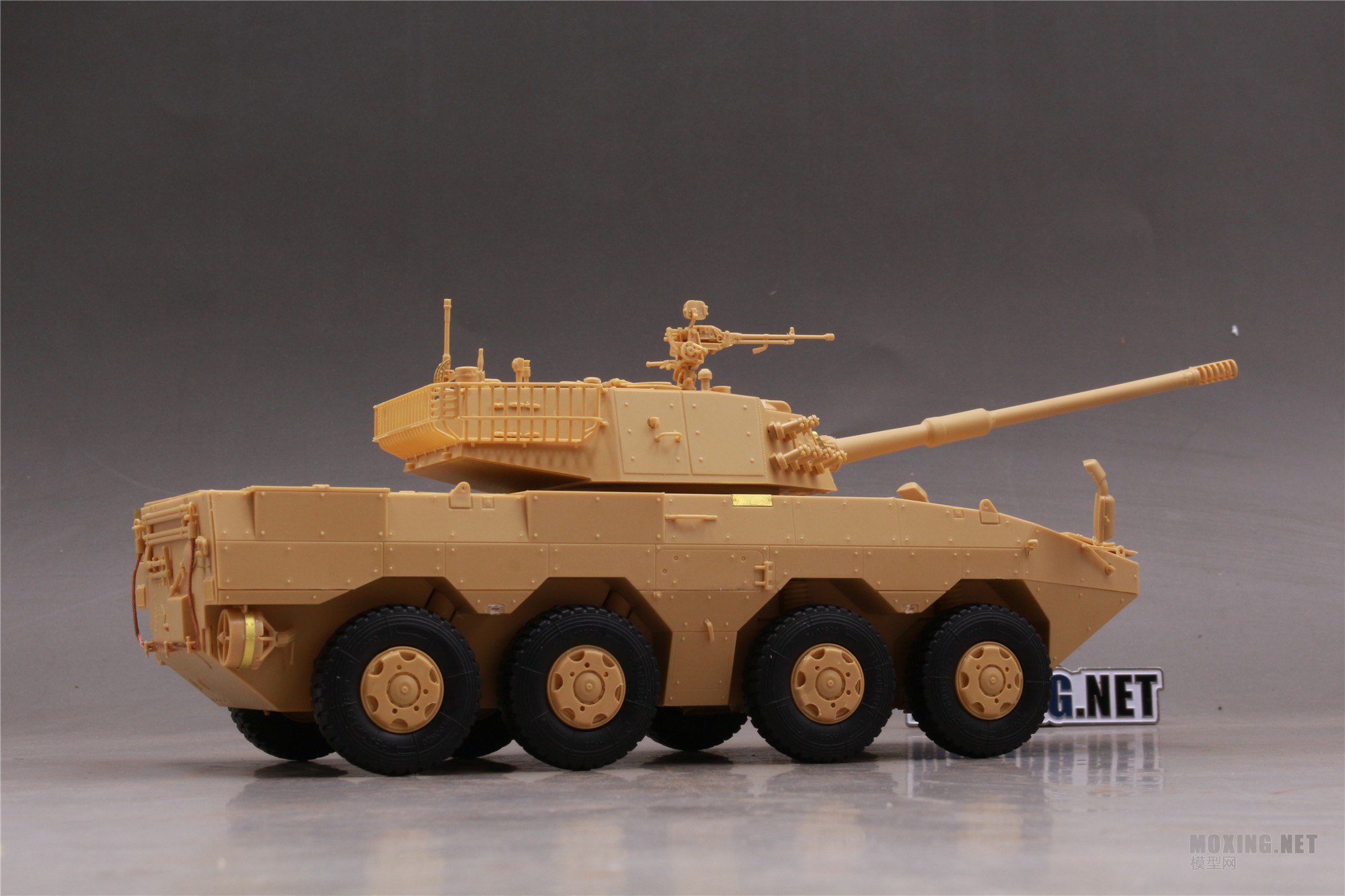 模型网评测]小号手(84505)-1/35中国ZTL-11轮式装甲突击车-完成图_号手 