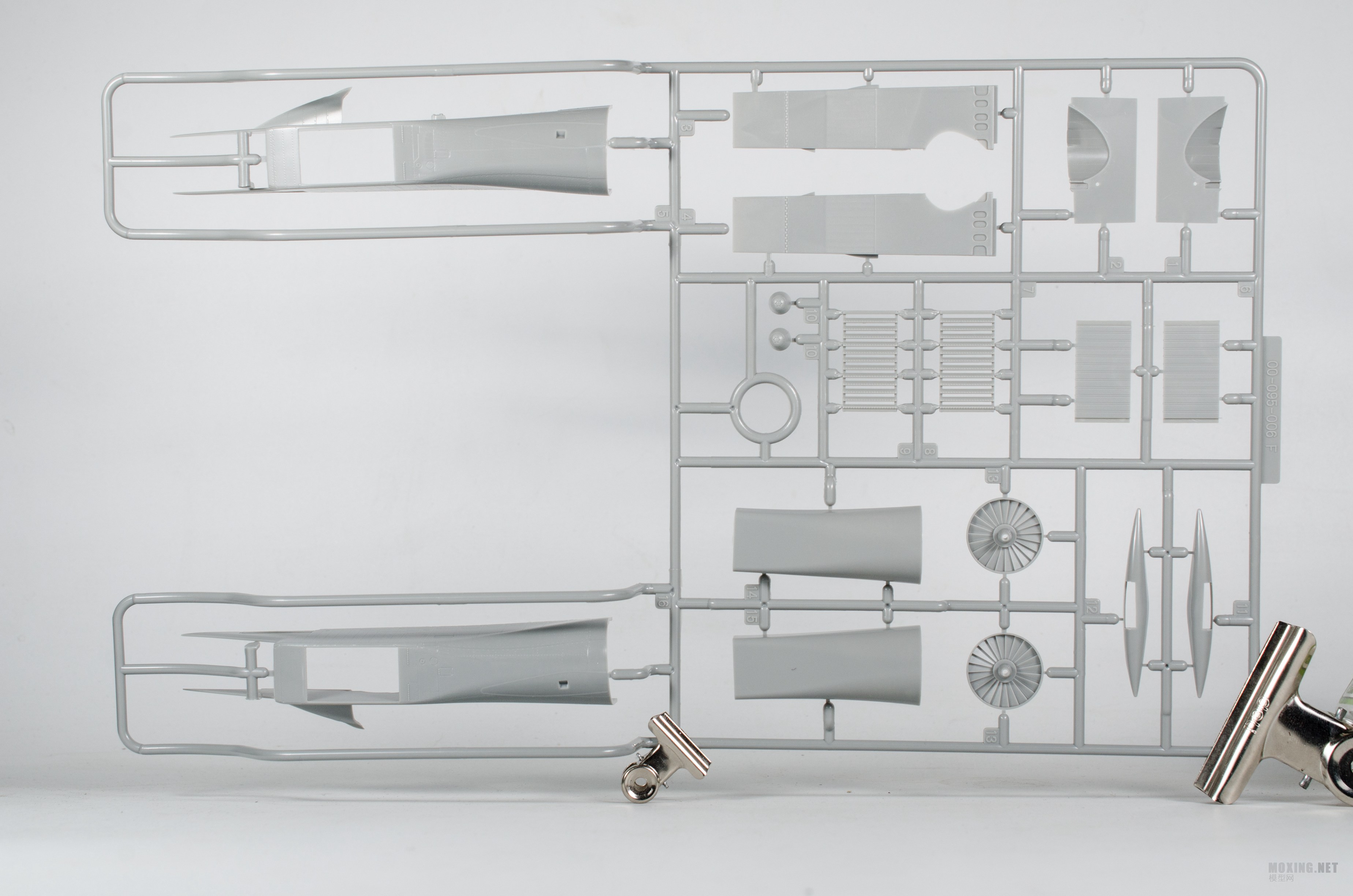 [ģ]/KINETIC(48062)-1/48˹Su-33ս VSڰ 