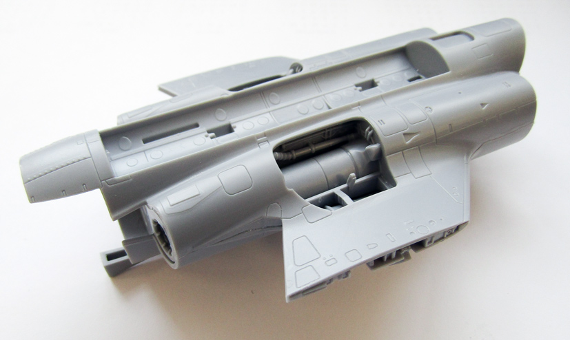 w_new_airfix_buccaneer_s2_a06021_wing_fild_operation_on_the_airfix_workbench_blog.jpg