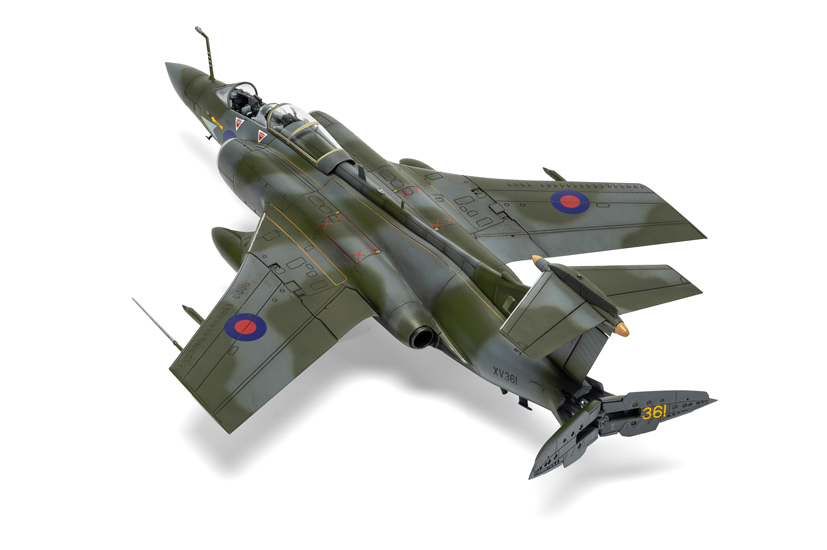 o_raf_blackburn_buccaneer_s.2b_kit_build_on_the_airfix_workbench_blog.jpg