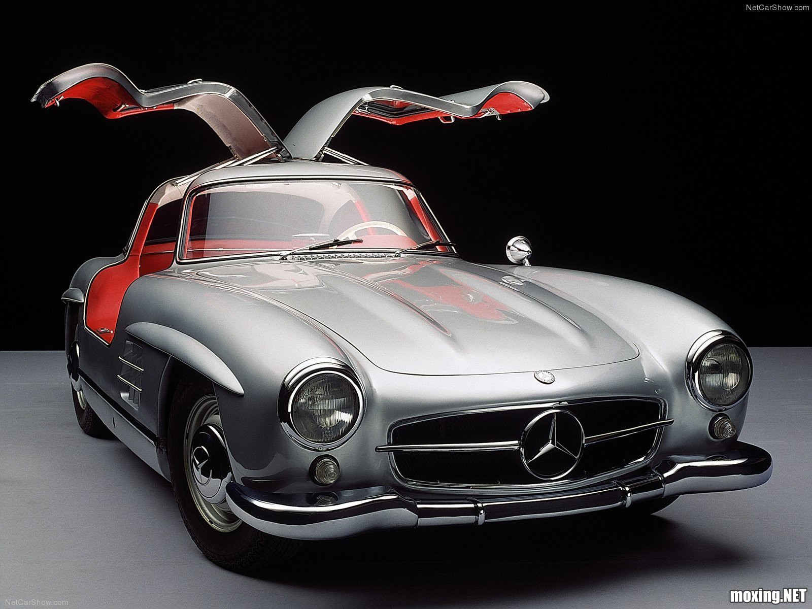 725047-mercedes-benz-300-sl-gullwing-classic-cars-1954.jpg